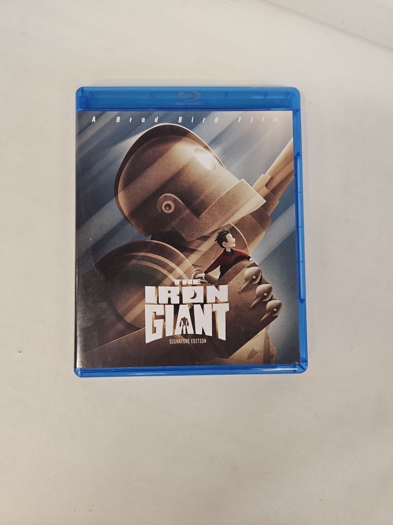 The Iron Giant Signature Edition Blu-Ray 812042-17