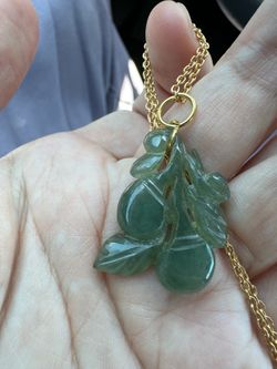 Vintage Natural Jadeite Jade Pears Pendant Necklace