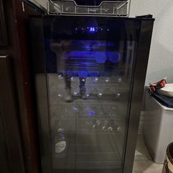 mini fridge glass door 