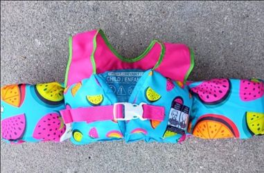 Safety Swim Vest Kids 33 - 55 lbs Excellent Condition