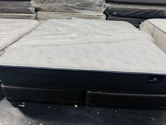 King Mattress Set Serta 