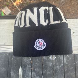 Monclar Beanie