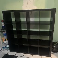 Modern 16-Cube Storage Shelf – Excellent Condition – $75