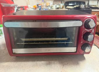 Hamilton Beach 4-Slice Toaster Oven, Red