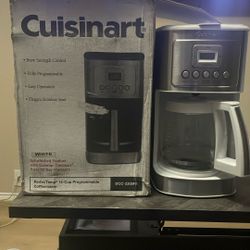 Cuisinart Perfected 14 Cup Programmable Coffeemaker 
