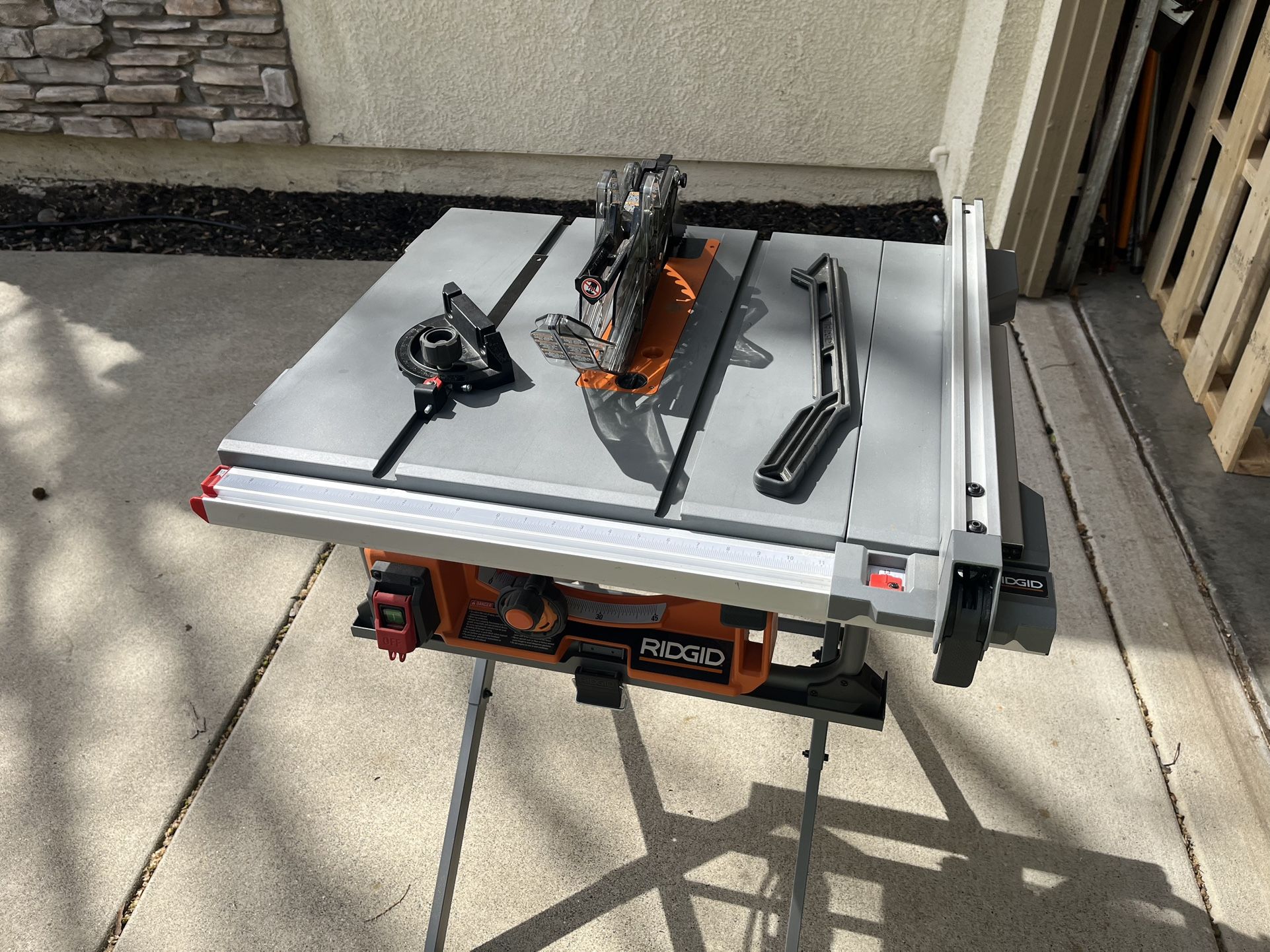 Rigid 10” Table Saw