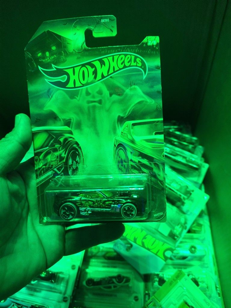 Hot Wheels 2/6