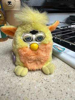 Vintage 1999 Furby Baby “Sunny Yellow” — Tested & Fully Working w/ Tag!