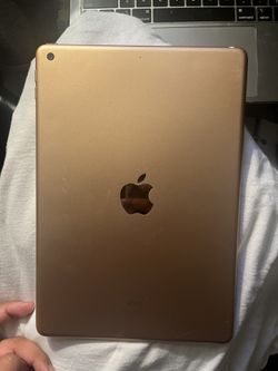 iPad 7th Gen Rose Gold 32gb