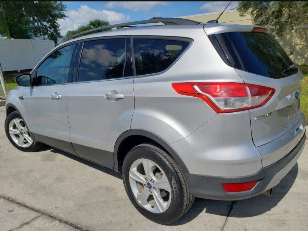 2013-2019 FORD ESCAPE WEATHERTECH FLOOR MATS