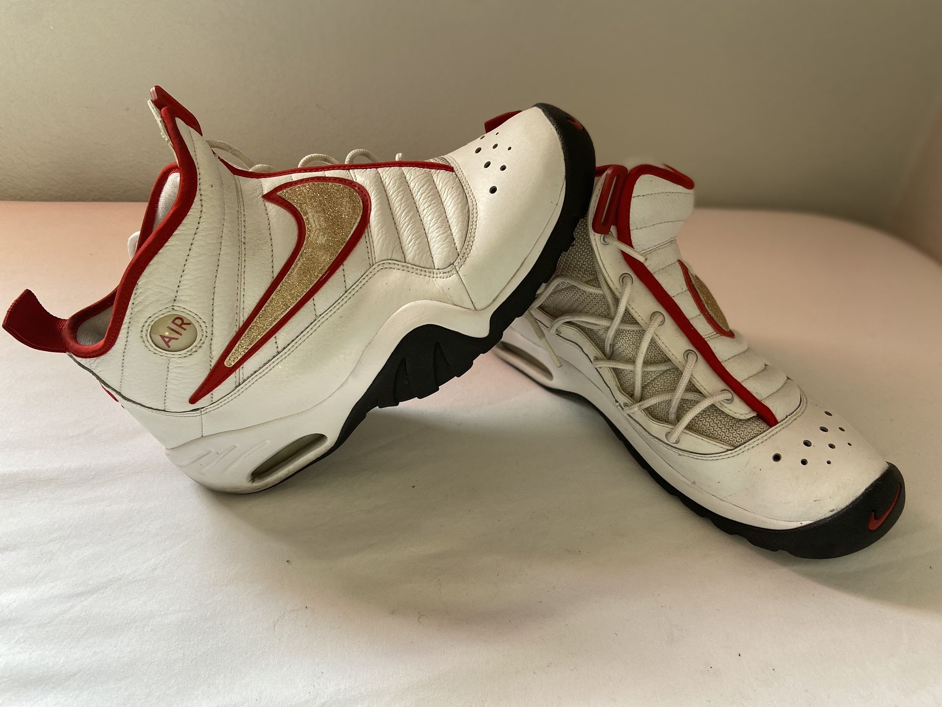 Nike Air Shake NDestrukt