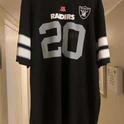 Raiders   McFadden   Jerseys New Size XL With Tags
