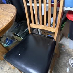 Kitchen Table 4 Chairs 