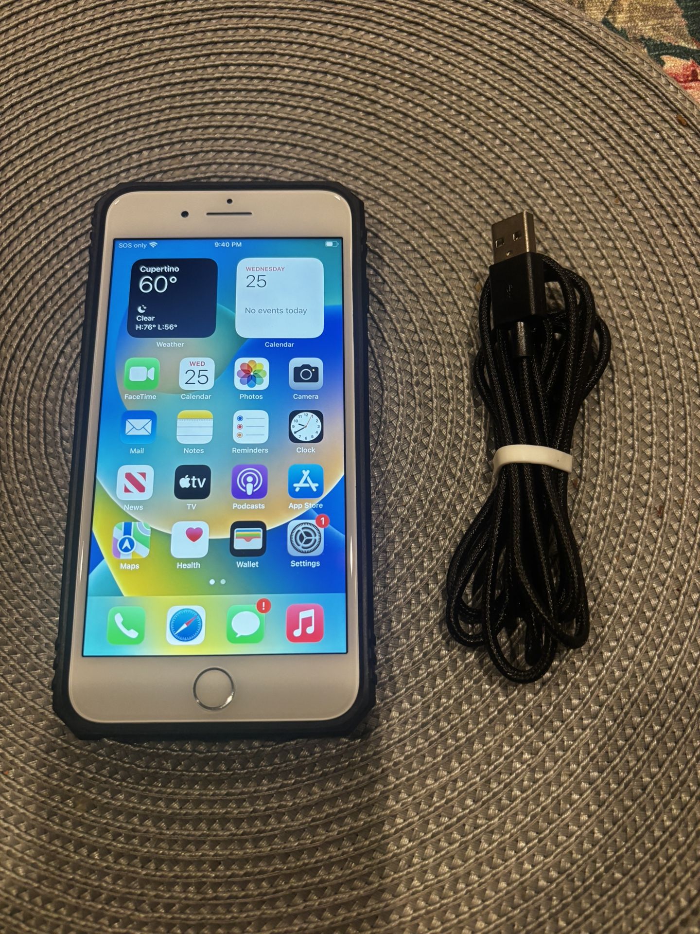 Unlocked iPhone 8 Plus 64 GB