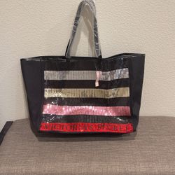 Victoria's Secret Tote Bag for Sale in Battle Ground, WA - OfferUp