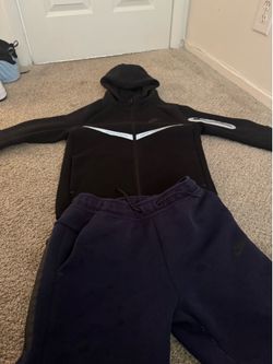 Nike tech & Nike tech shorts