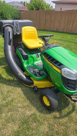 John Deere mower with bagger