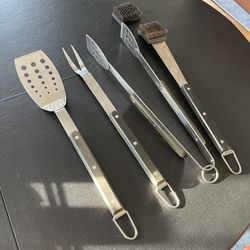4-Piece Grilling Tool Set