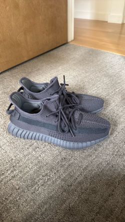 Yeezy 350 Onxy size 10