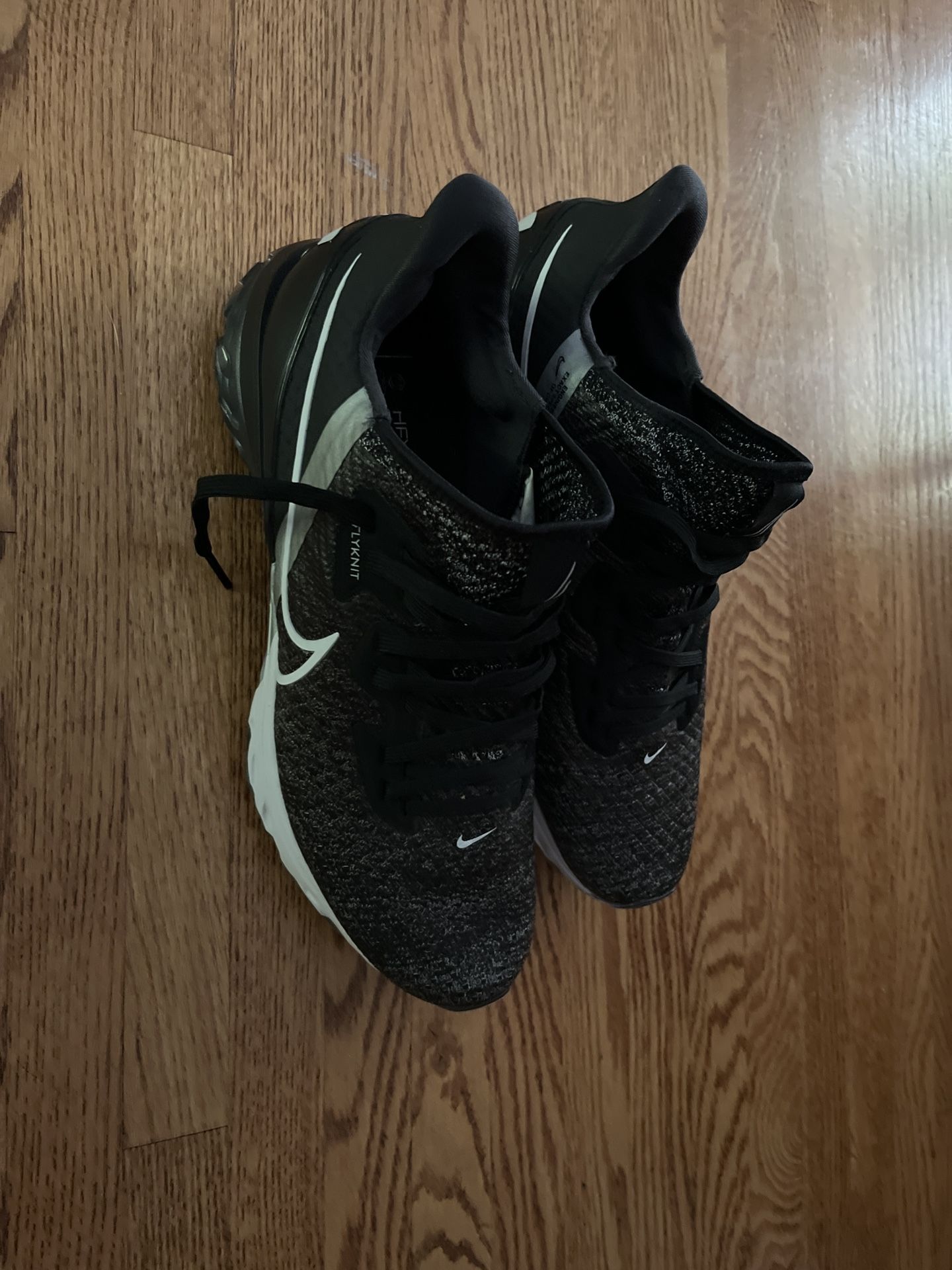 Nike zoom golfing Shoes