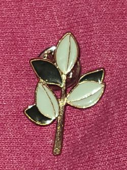 Leaf branch pin