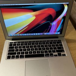 Apple MacBook Air 13” Core i5 processor 4GB RAM 256GB SSD STORAGE DRIVE $175 