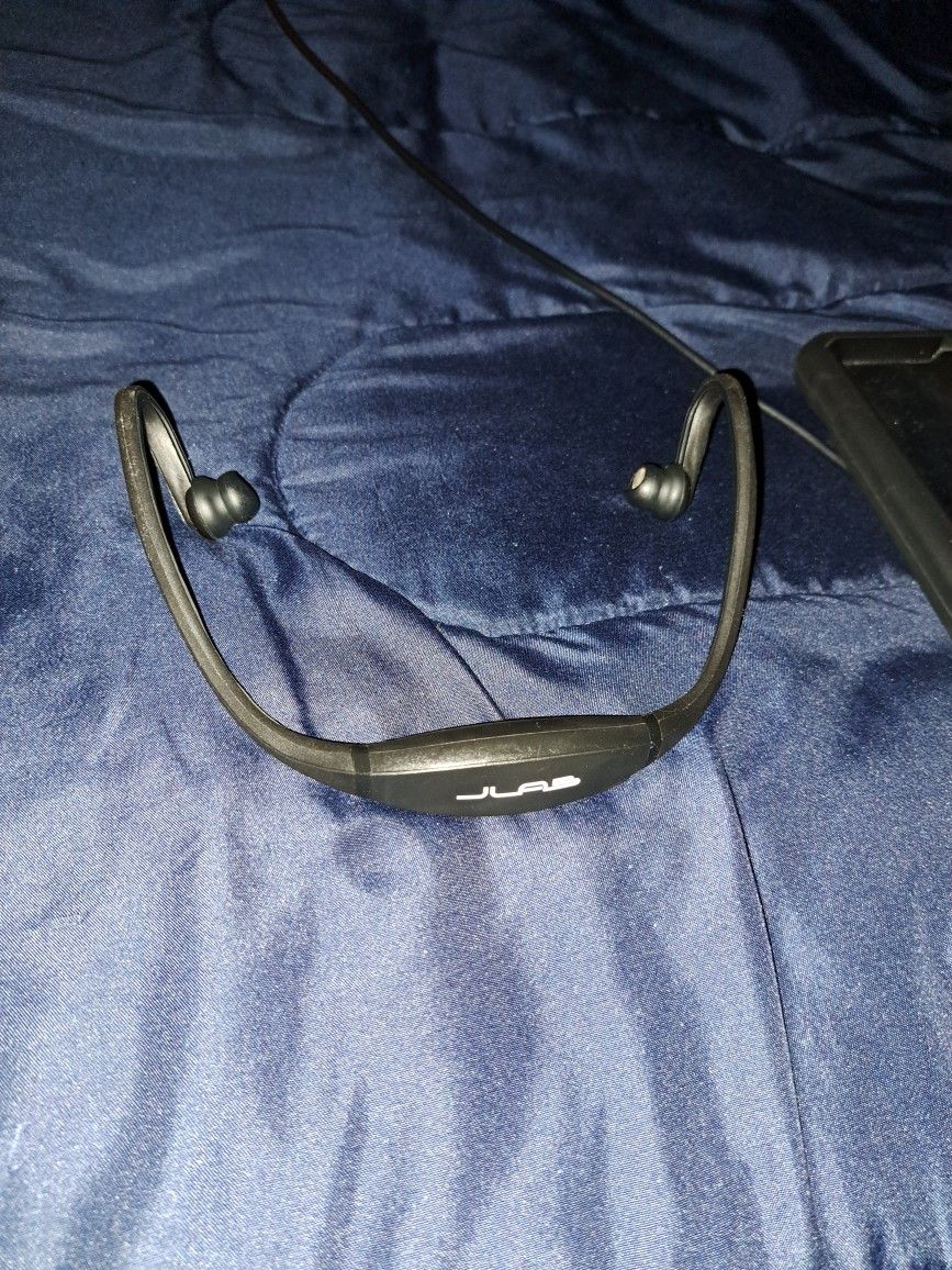 BLUETOOTH WIRELESS HEADSET 