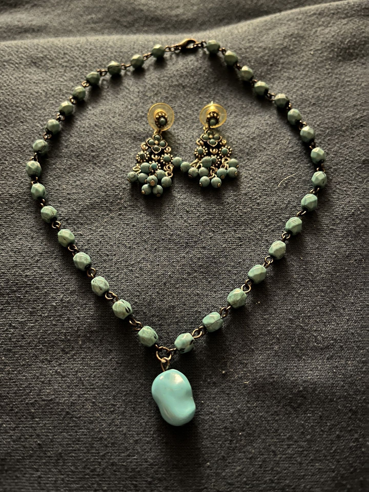 It’s A Beautiful Set Of Necklace And Earring. The Color Is Turquoise.