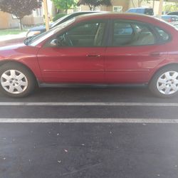 2003 Ford Taurus