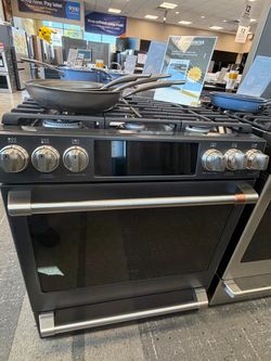 Cafe gas range