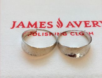 RARE Retired James Avery Sterling Silver Valle Hammered Hoop Earrings