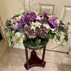 GORGEOUS  FLOWER ARRANGEMENT