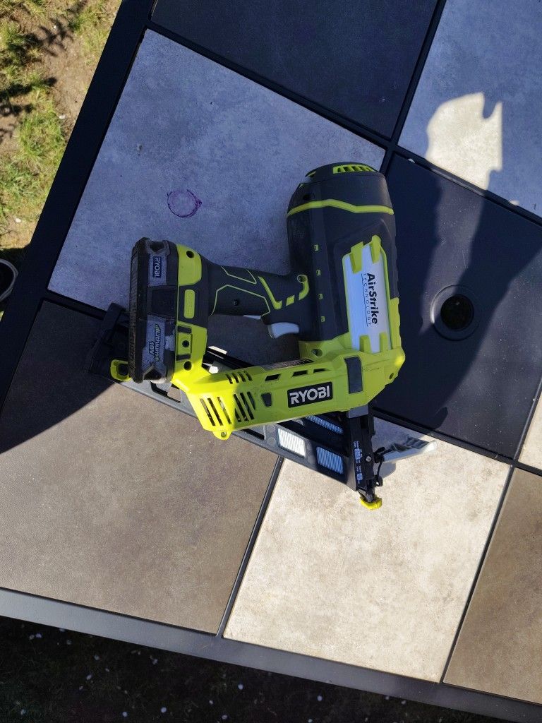 RYOBI
ONE+ 18V AirStrike 16-Gauge Cordless Finish Nailer