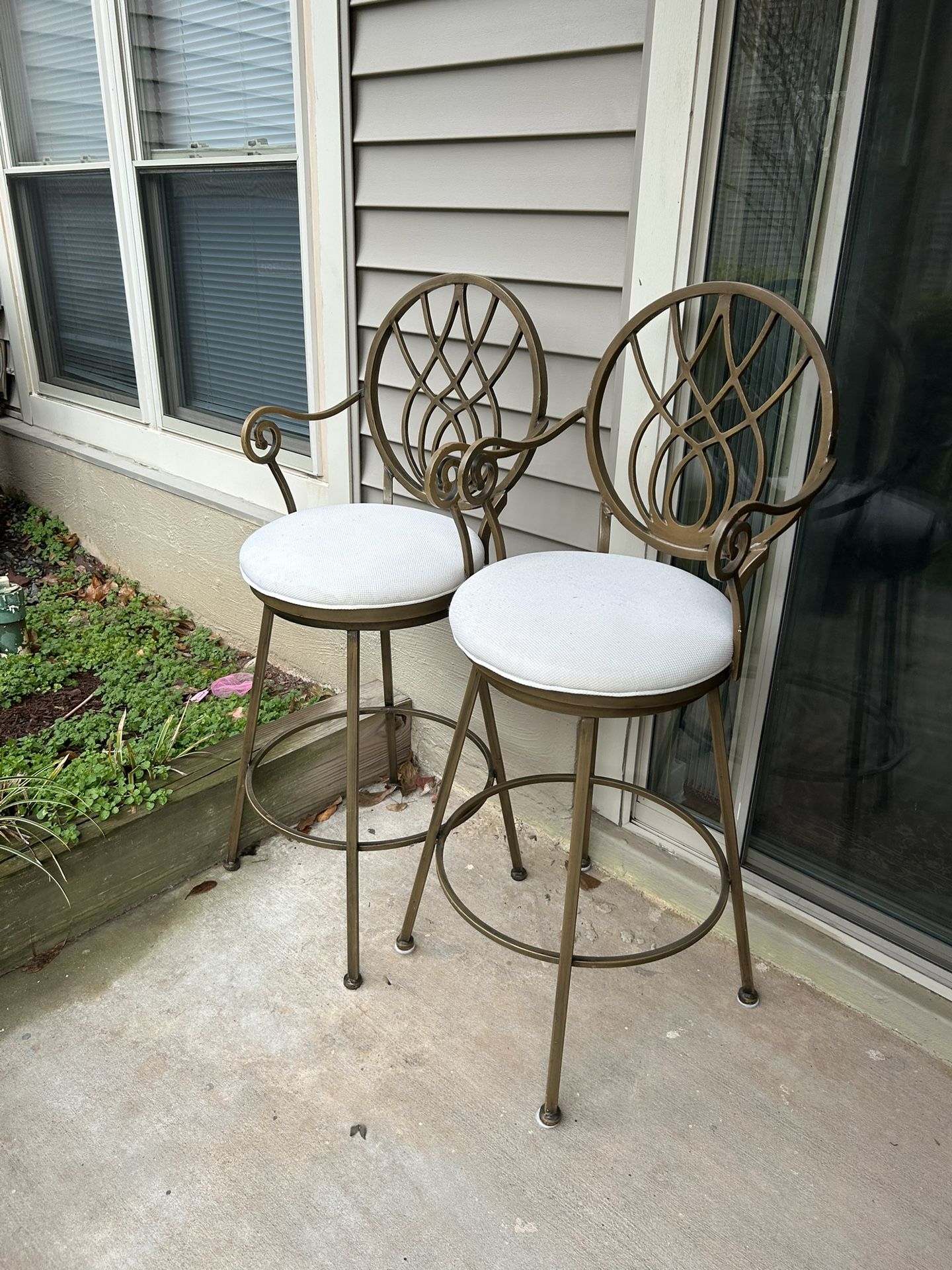 Set of 2 Metal Bar Stools