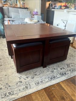 Coffee table  with 4 stools