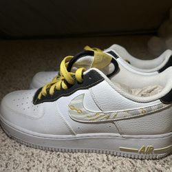 NiKE AiR Force 1’s ‘07 LV8’ GOLD LiNKS ZEBRA PRiNT