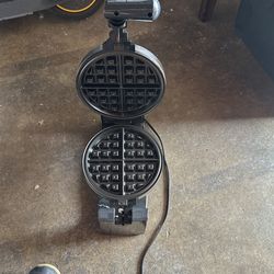 Waffle maker