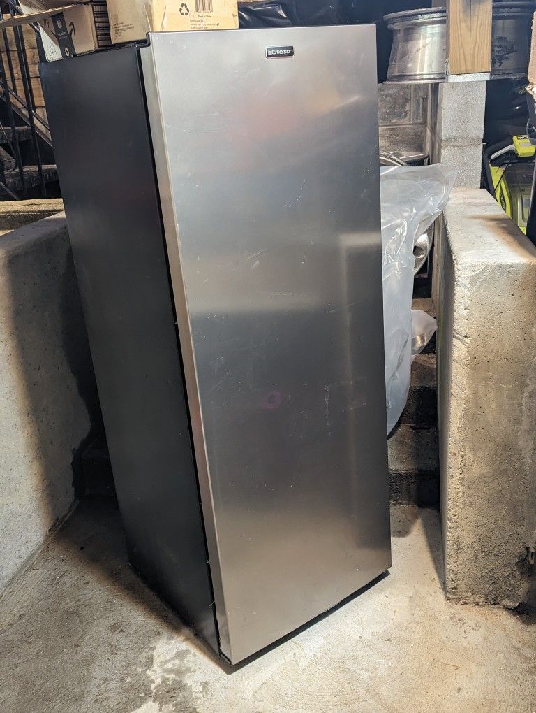 Emerson & Freestanding Upright Freezer - Model -UF700BSS