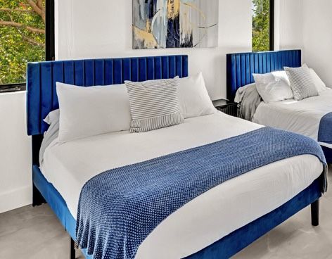 Full Size Bed – Mattress & Frame Included