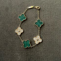 Van Cleef And Arpels Vintage alhambra yellow gold bracelet