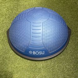 Bosu Athletic Trainer