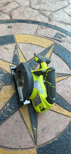 RYOBI ONE+ 18V Cordless 5 1/2 in. Circular Saw (Tool Only)