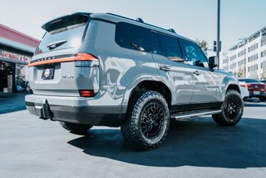 Vossen HFX-1 Gloss Black 18" 6x5.5