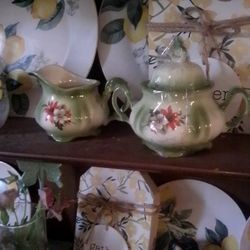 Vintage Creamer Sugar Bowl
