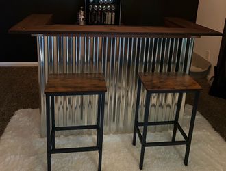 Custom Built Bar With Barstools