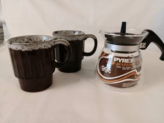 Original Pyrex/Corning 2 Cup Tea Pot Never Used