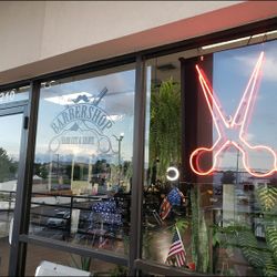 Barbería/ Estética en Venta/ North Dallas/ Marsh Ln y Walnut Hill Ln