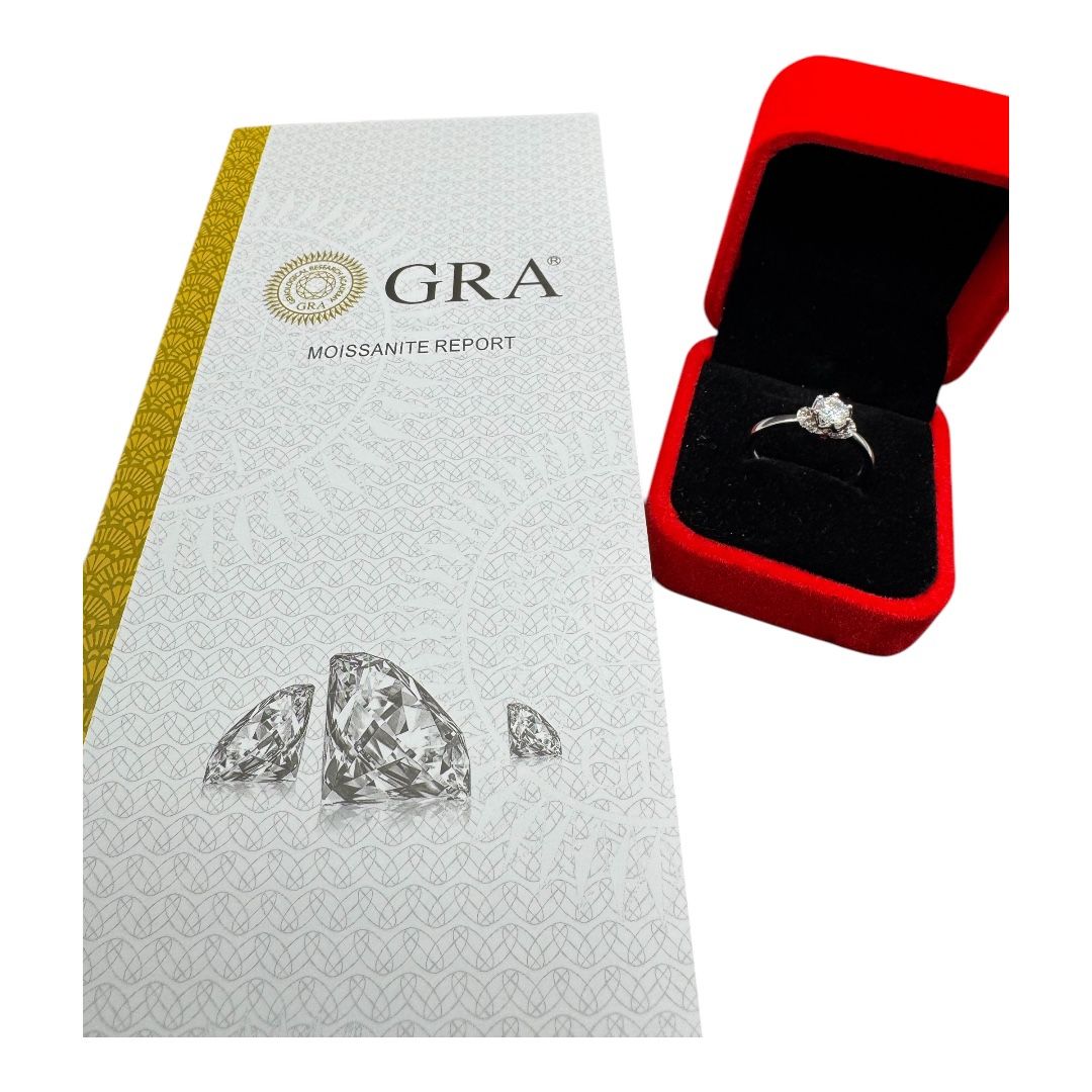 Moissanite Diamond Engagement Ring