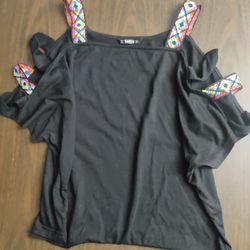 USED.  "SHEIN" Women's Shirt Size Small 