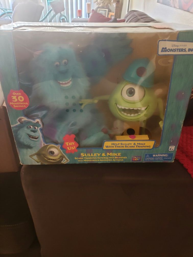 Monsters Inc talking Mike n Sully